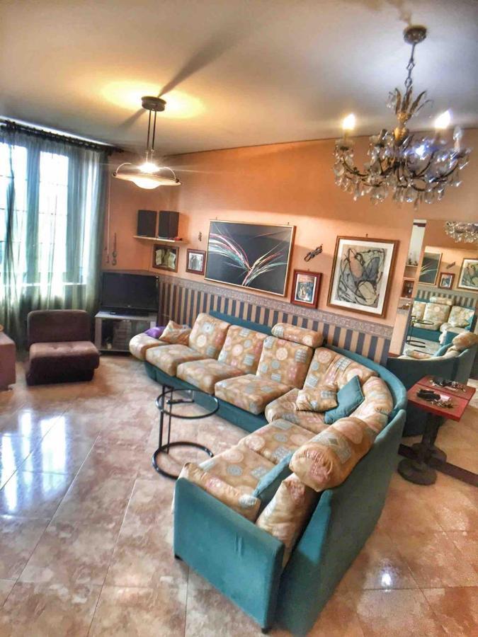 Elegante Appartamento Vicino Al Centro تورينو المظهر الخارجي الصورة